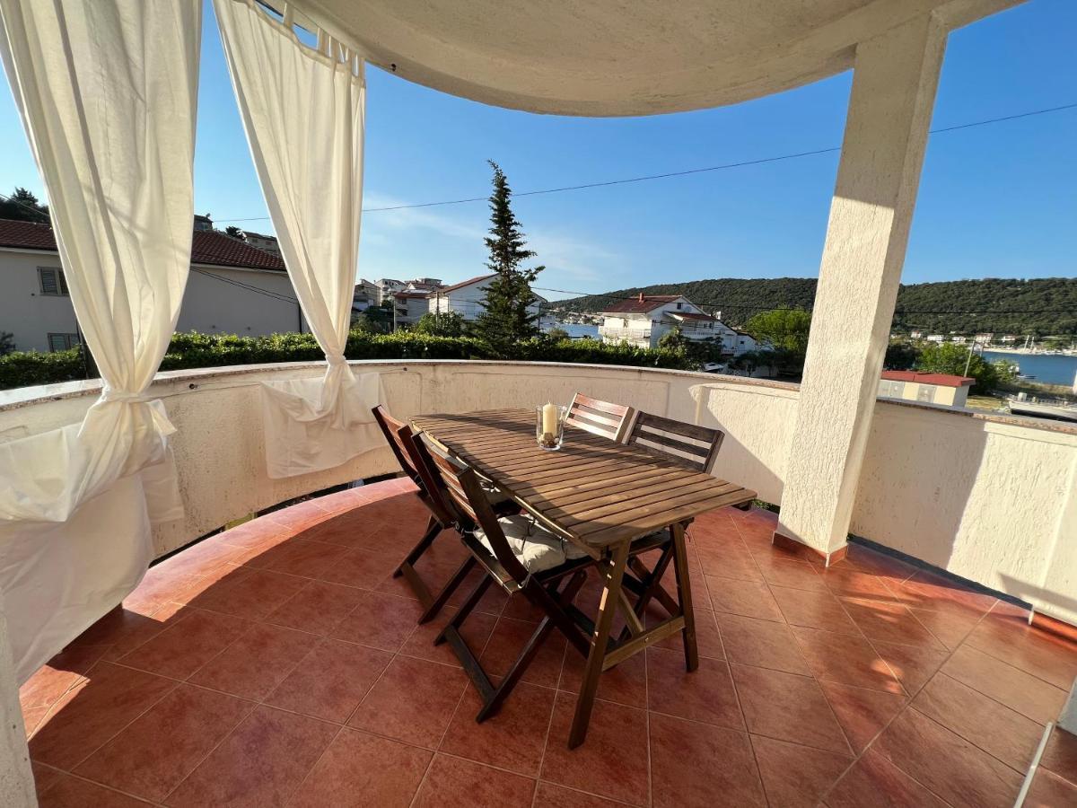 Kaala Apartments Supetarska Draga Bagian luar foto